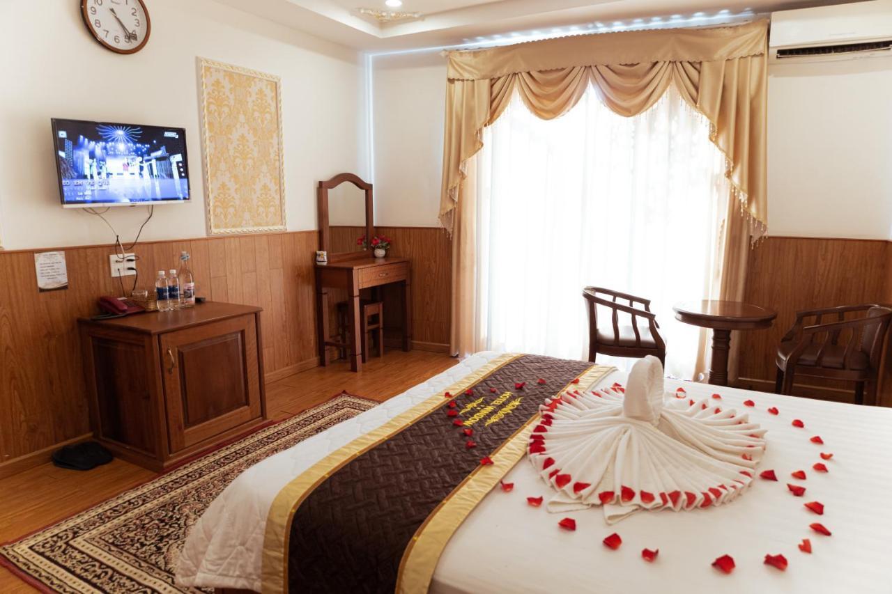 Window 1 Hotel Kon Tum Luaran gambar